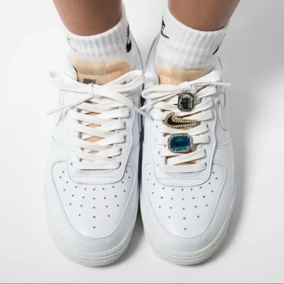 WMNS Nike Air Force 1 Low ‘07 LX ‘Bling’ - Picture 9 of 9